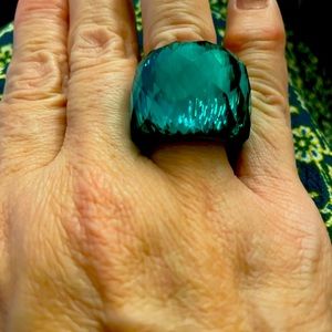 Swarovaki Geen Crystal Ring